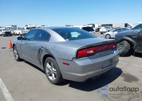 2014 Dodge Charger Se z USA, uszkodzony, nr VIN 2C3CDXFG3EH216365
